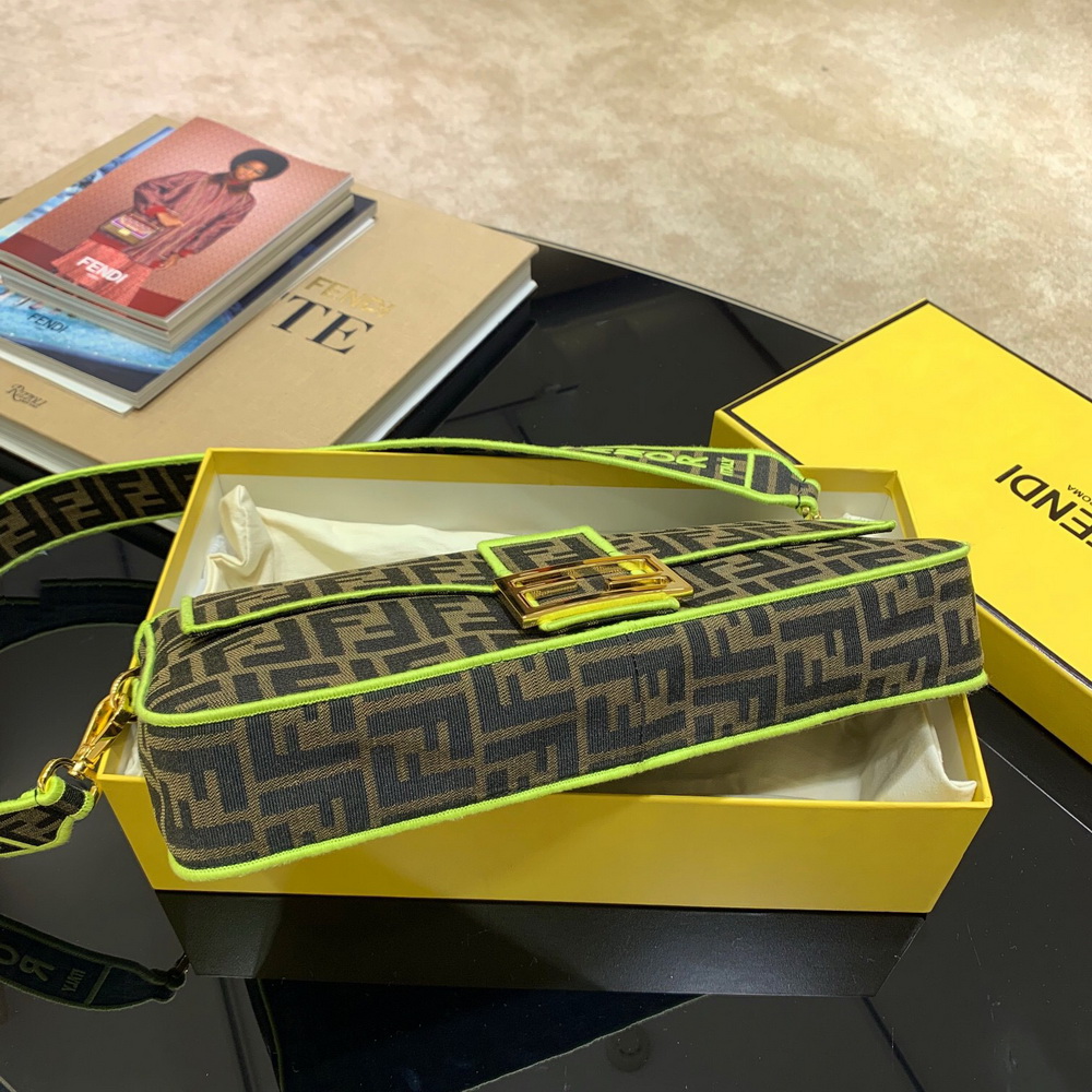 BAGUETTE LARGE, FENDI BAG
