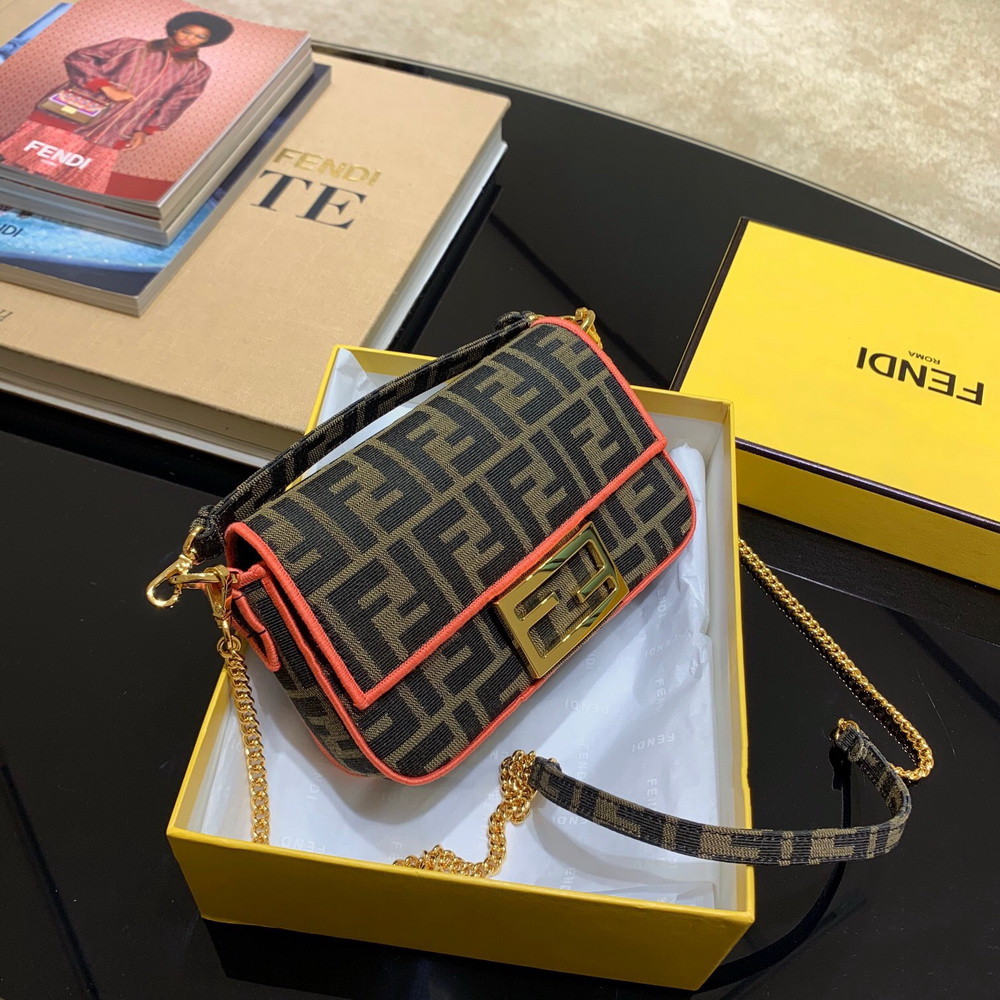 MINI BAGUETTE, FENDI BAG