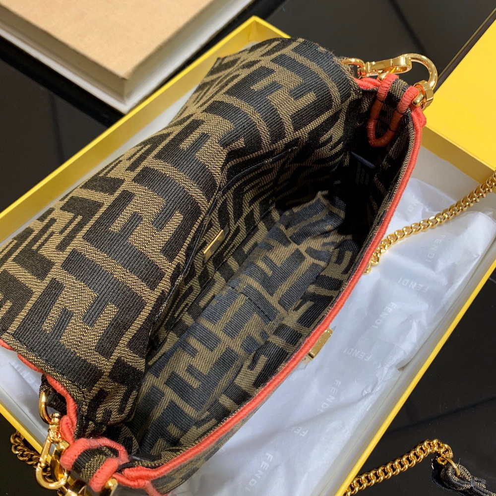 MINI BAGUETTE, FENDI BAG