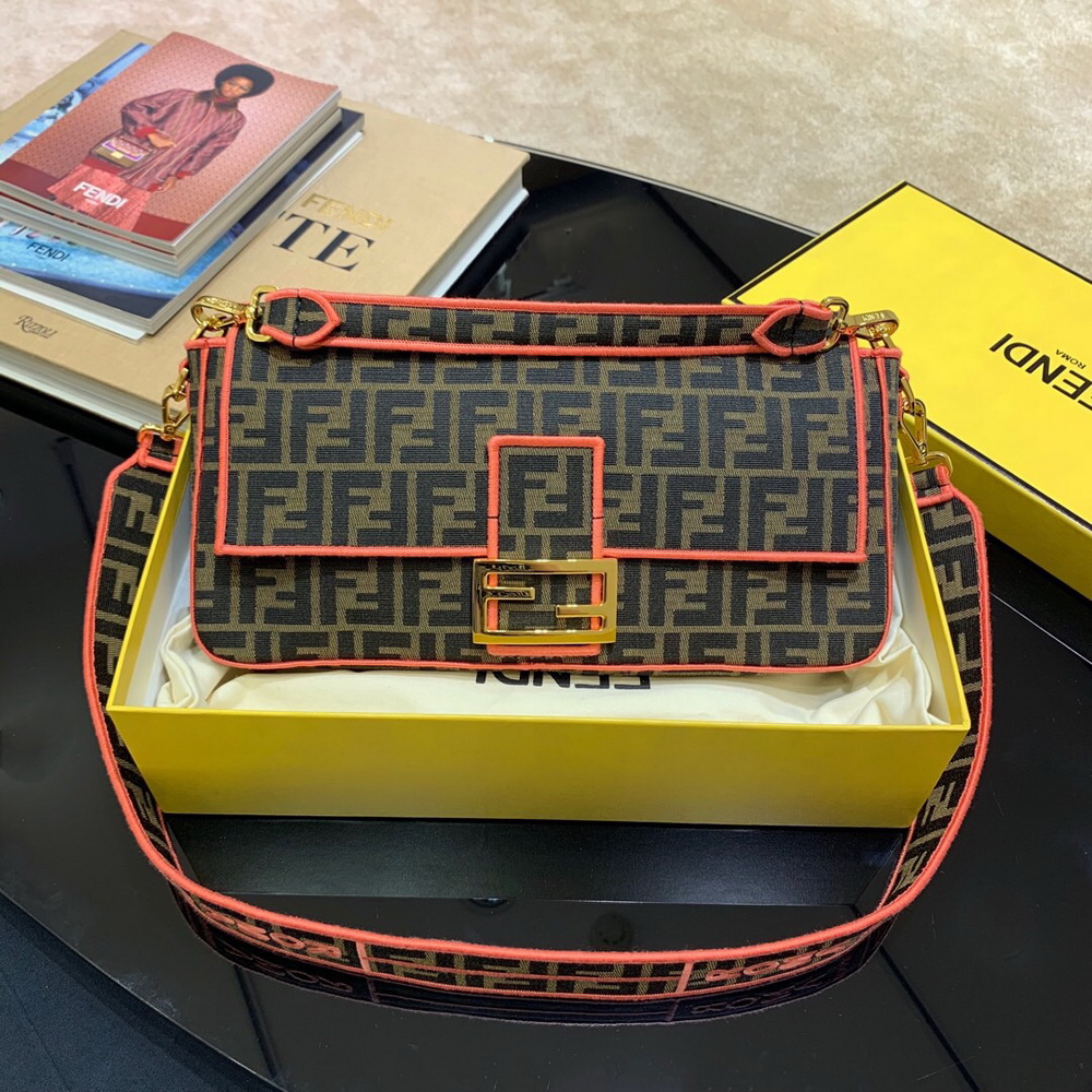 BAGUETTE LARGE, FENDI BAG