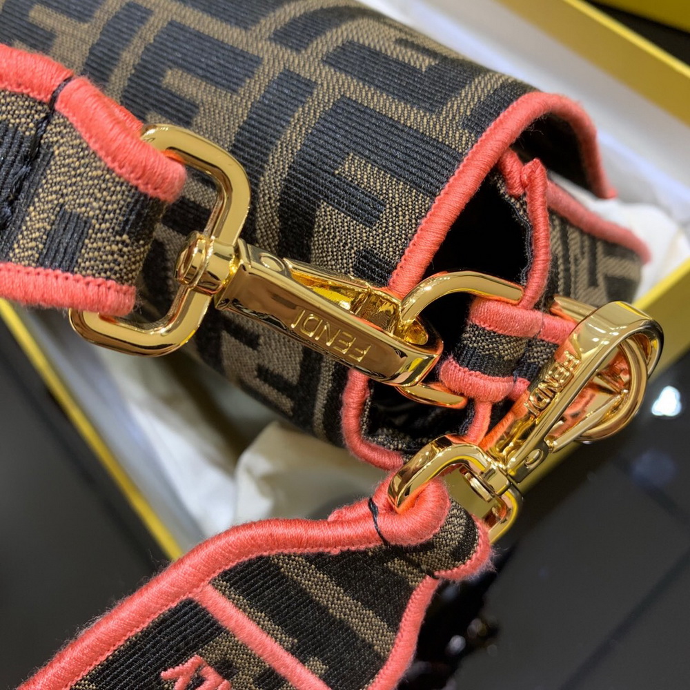 BAGUETTE LARGE, FENDI BAG