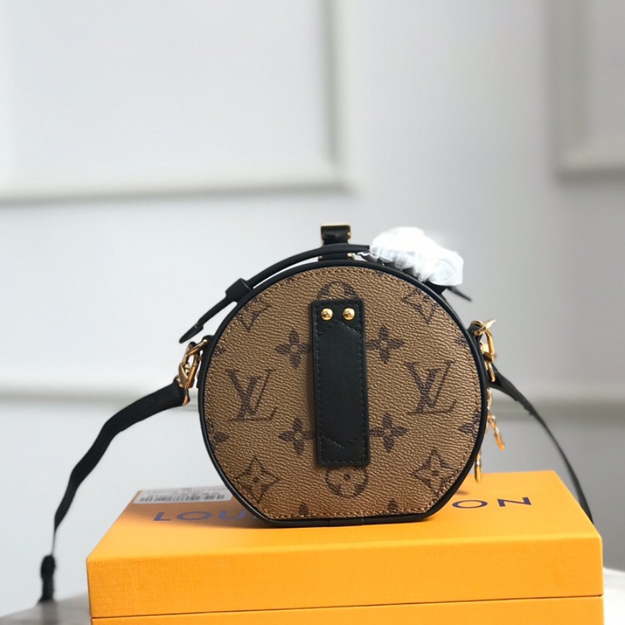 M68276 MINI BOÎTE CHAPEAU, Louis Vuitton LV