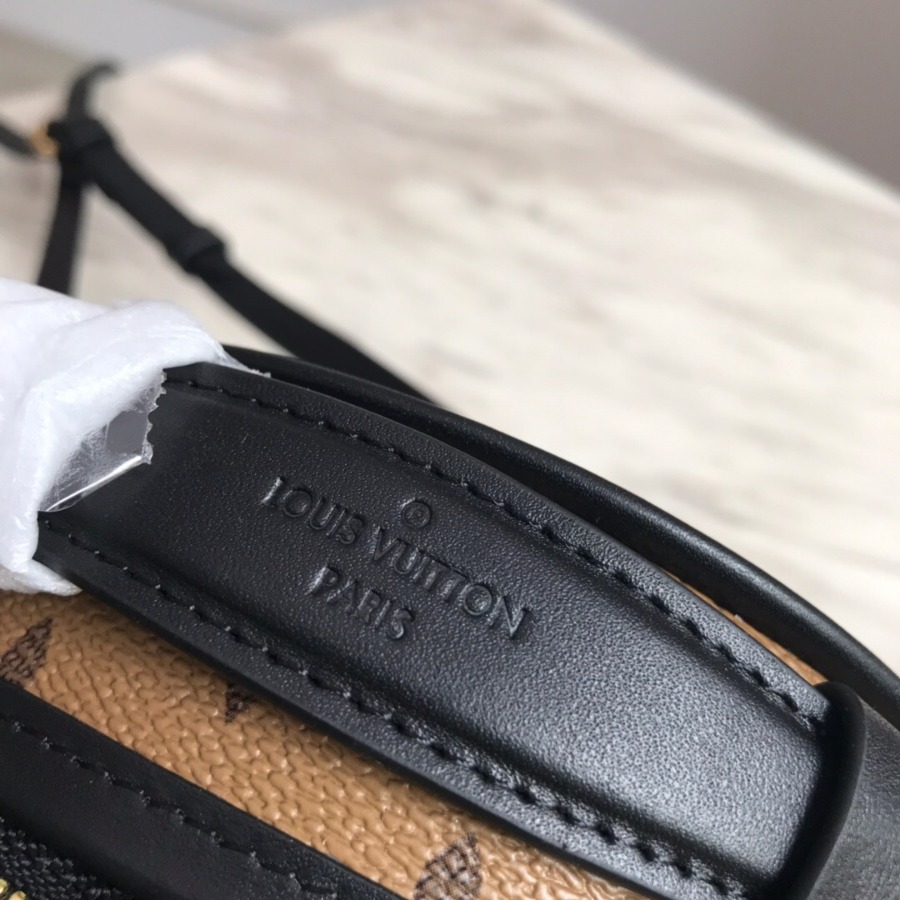 M68276 MINI BOÎTE CHAPEAU, Louis Vuitton LV