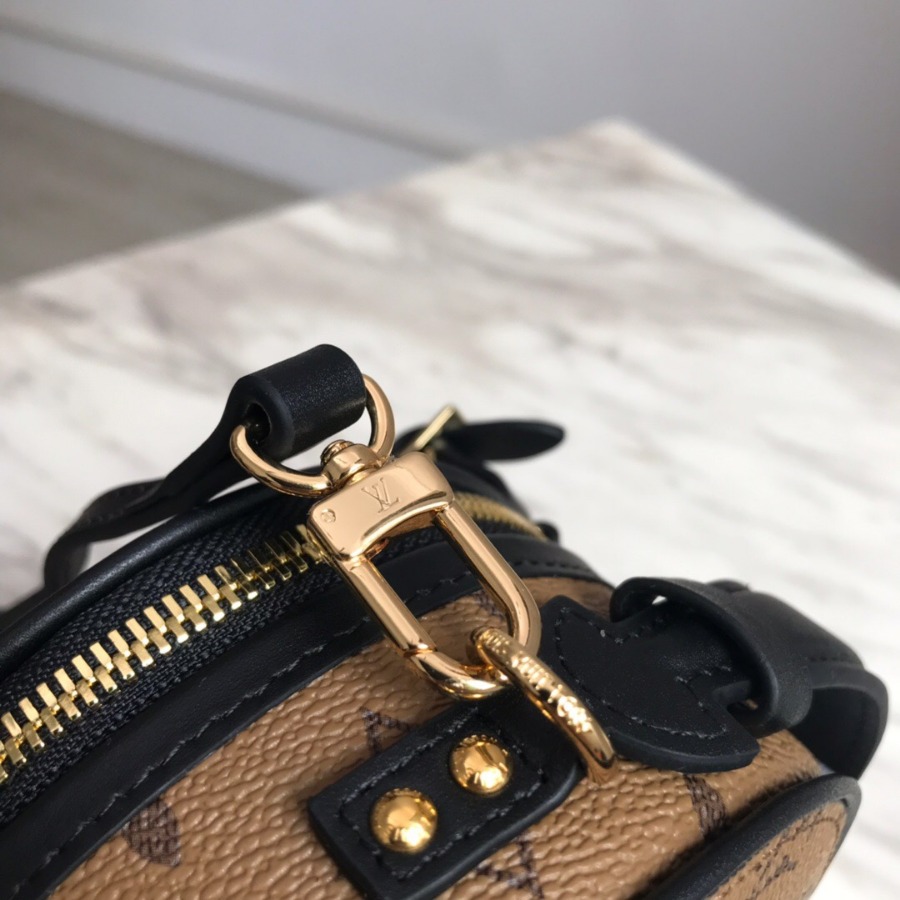M68276 MINI BOÎTE CHAPEAU, Louis Vuitton LV