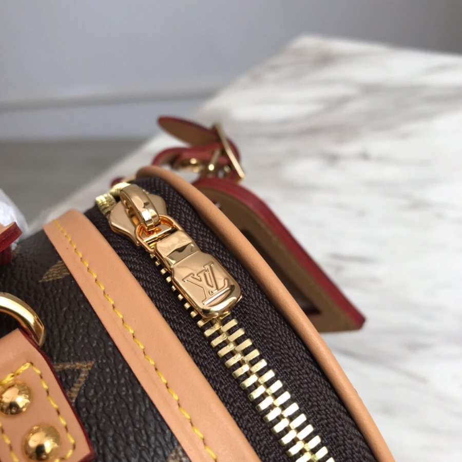 M44699 MINI BOÎTE CHAPEAU, Louis Vuitton LV