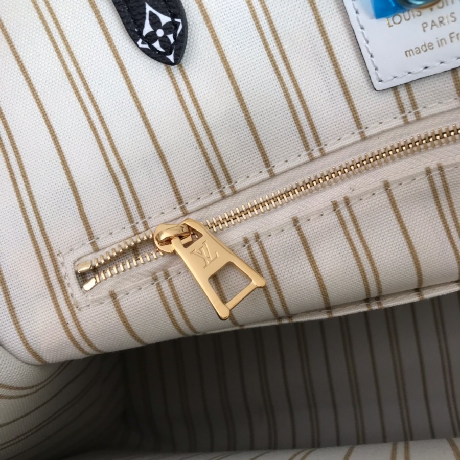 M44675 ONTHEGO, Louis Vuitton LV Shoulder Bags & Totes