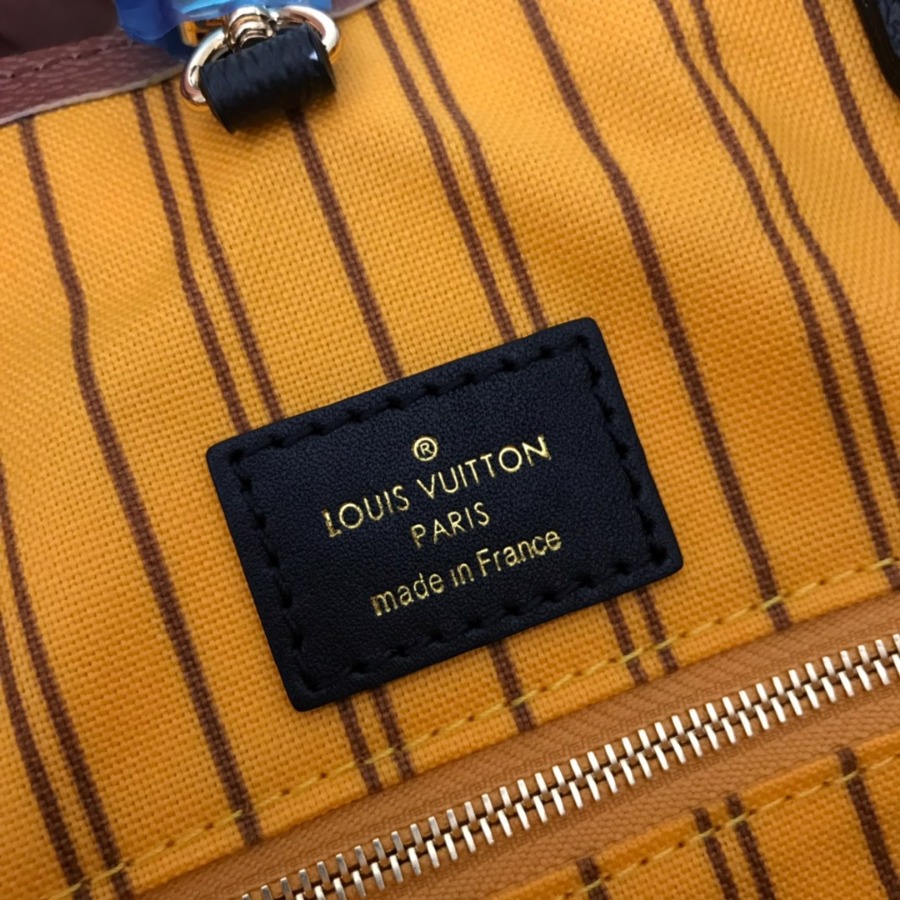 M44674 ONTHEGO, Louis Vuitton LV Shoulder Bags & Totes