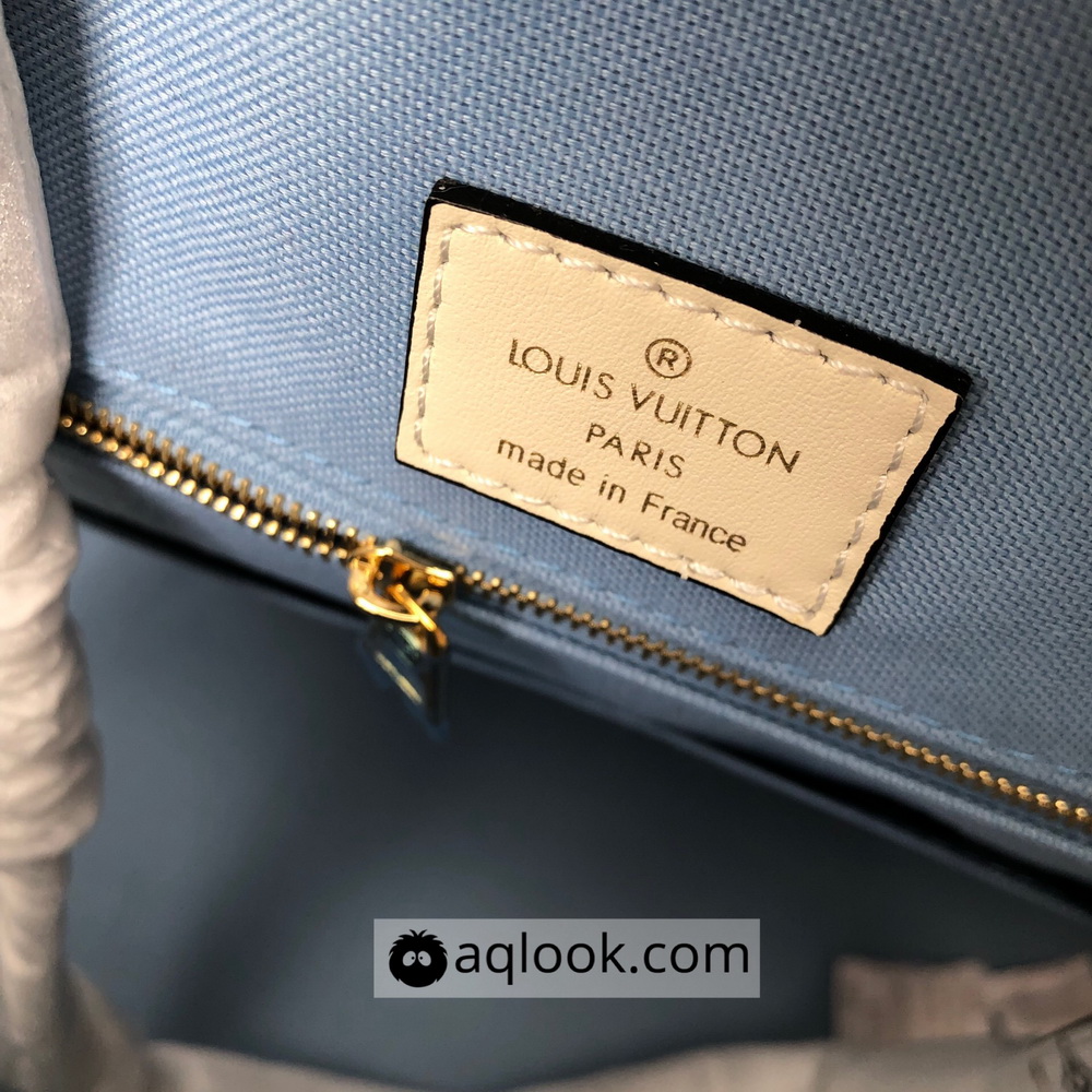 ONTHEGO, Louis Vuitton LV Shoulder Bags & Totes
