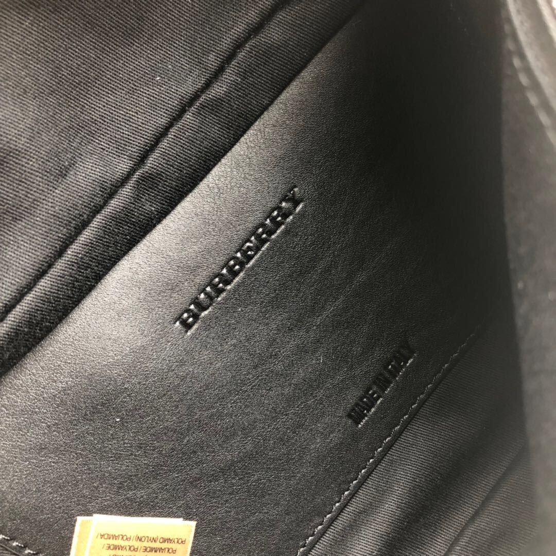 80113921 Medium Vintage Check Bum Bag, BURBERRY BAGS