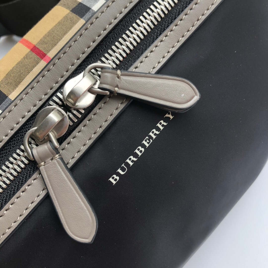Medium Vintage Check Bum Bag, BURBERRY BAGS