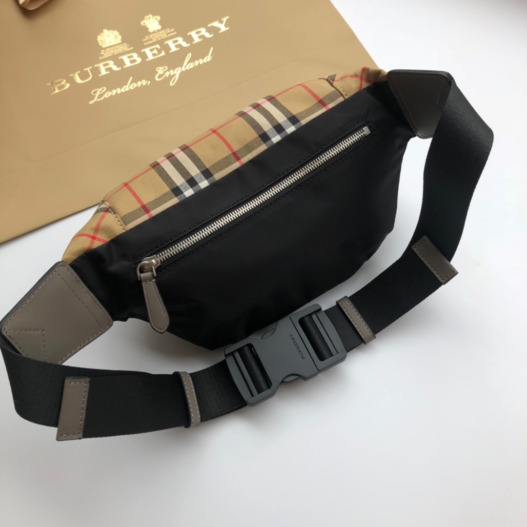 Medium Vintage Check Bum Bag, BURBERRY BAGS