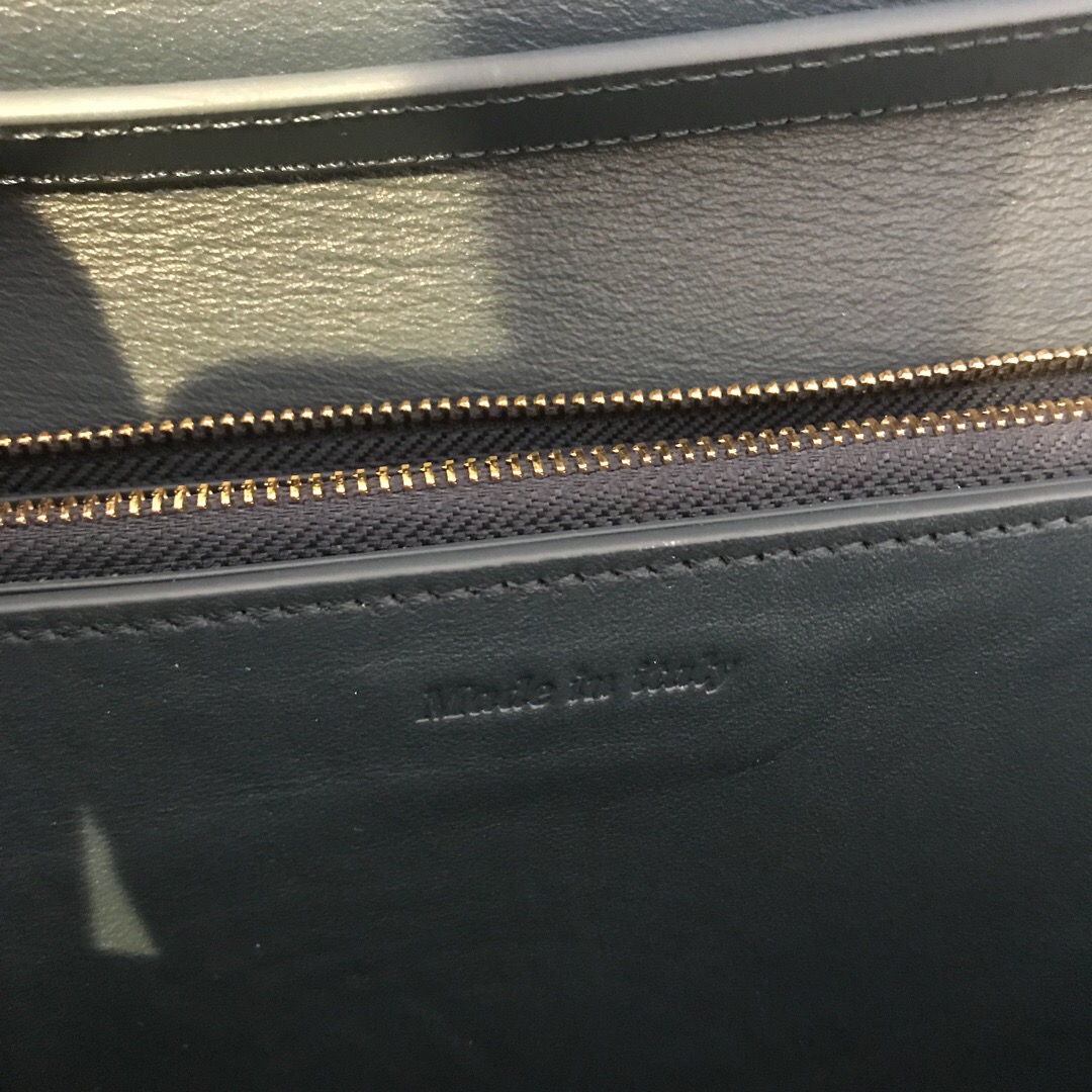 MEDIUM CLASSIC BAG IN BOX CALFSKIN, CELINE BAGS