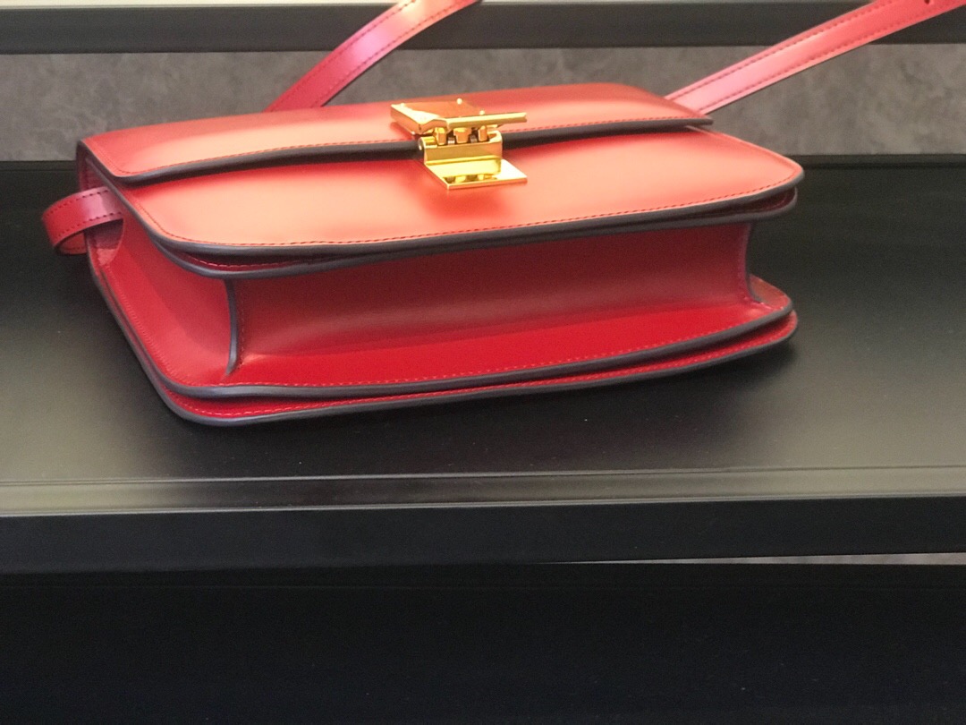 MEDIUM CLASSIC BAG IN BOX CALFSKIN, CELINE BAGS
