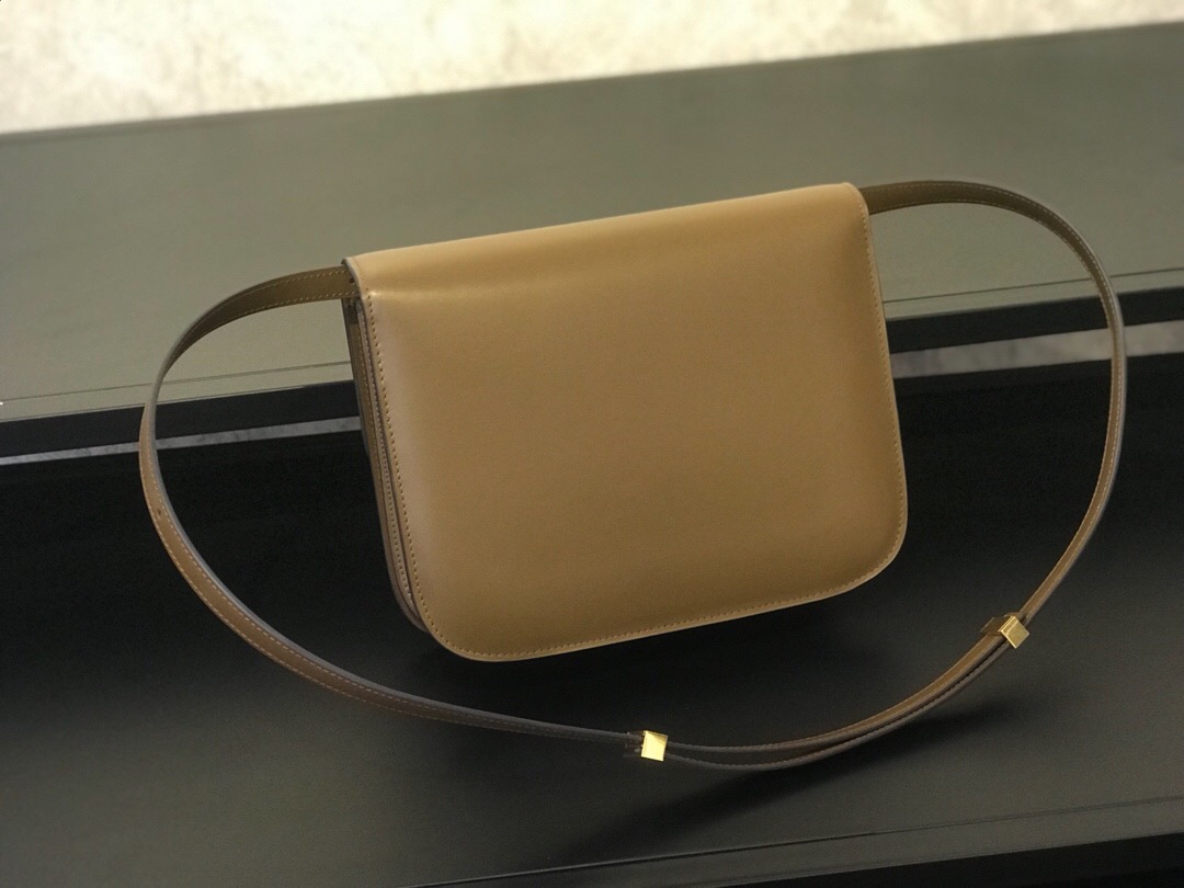 MEDIUM CLASSIC BAG IN BOX CALFSKIN, CELINE BAGS
