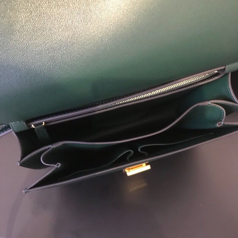 MEDIUM CLASSIC BAG IN BOX CALFSKIN, CELINE BAGS