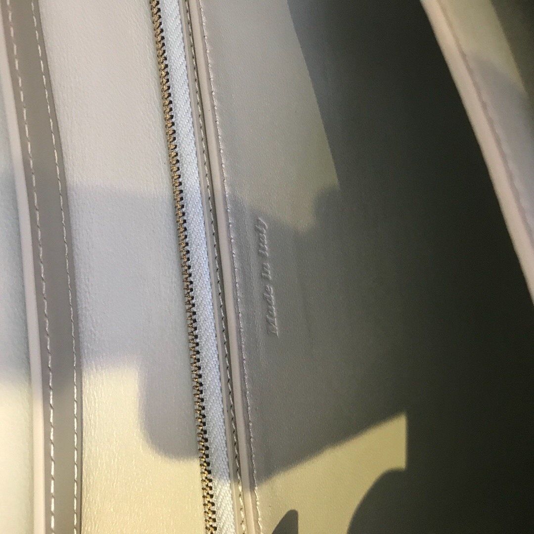MEDIUM CLASSIC BAG IN BOX CALFSKIN, CELINE BAGS