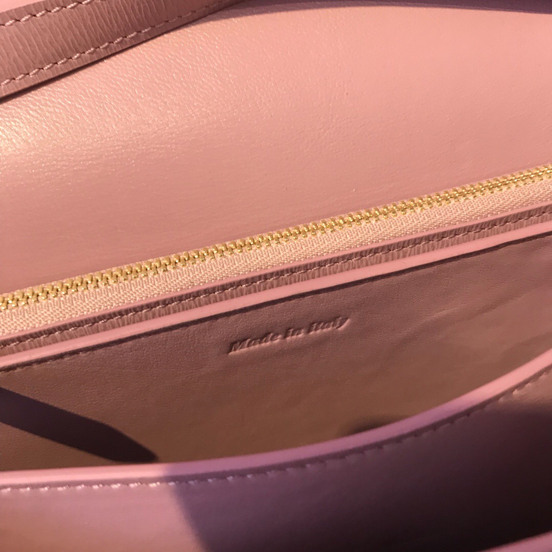 MEDIUM CLASSIC BAG IN BOX CALFSKIN, CELINE BAGS