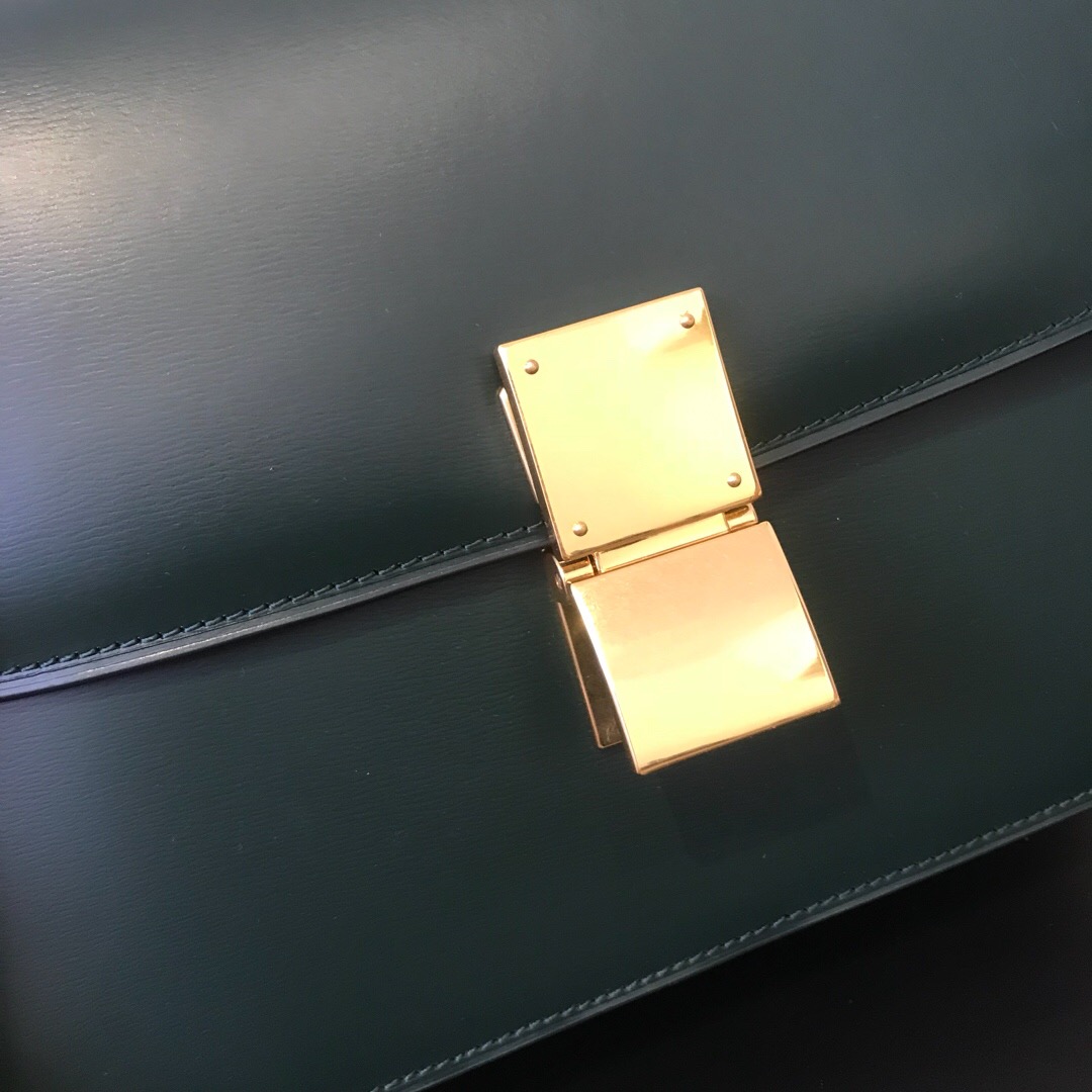 MEDIUM CLASSIC BAG IN BOX CALFSKIN, CELINE BAGS