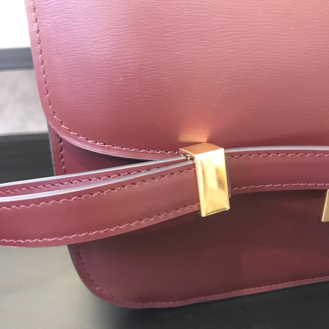 MEDIUM CLASSIC BAG IN BOX CALFSKIN, CELINE BAGS