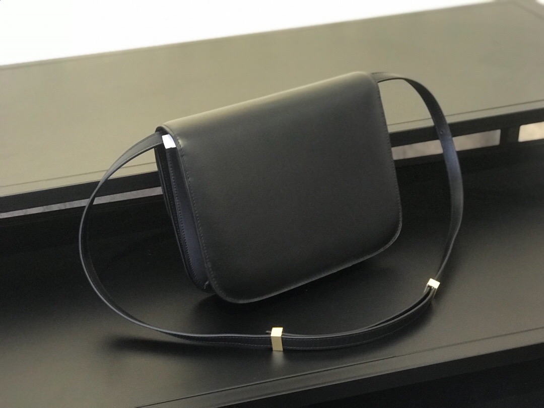 MEDIUM CLASSIC BAG IN BOX CALFSKIN, CELINE BAGS