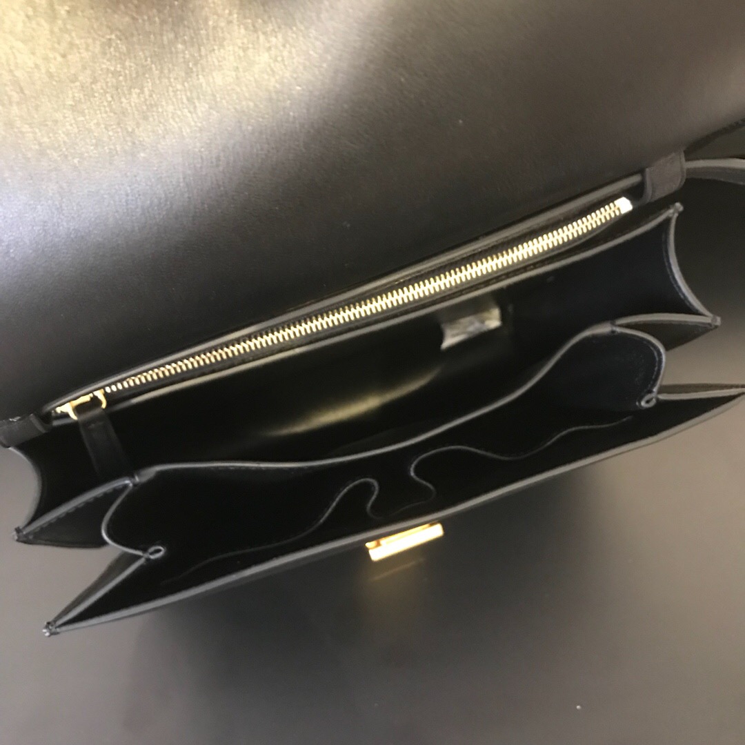 MEDIUM CLASSIC BAG IN BOX CALFSKIN, CELINE BAGS
