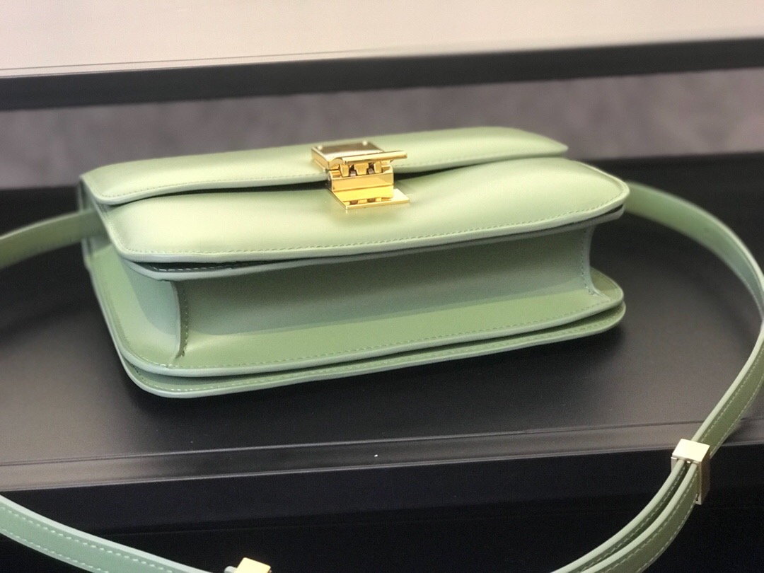 MEDIUM CLASSIC BAG IN BOX CALFSKIN, CELINE BAGS
