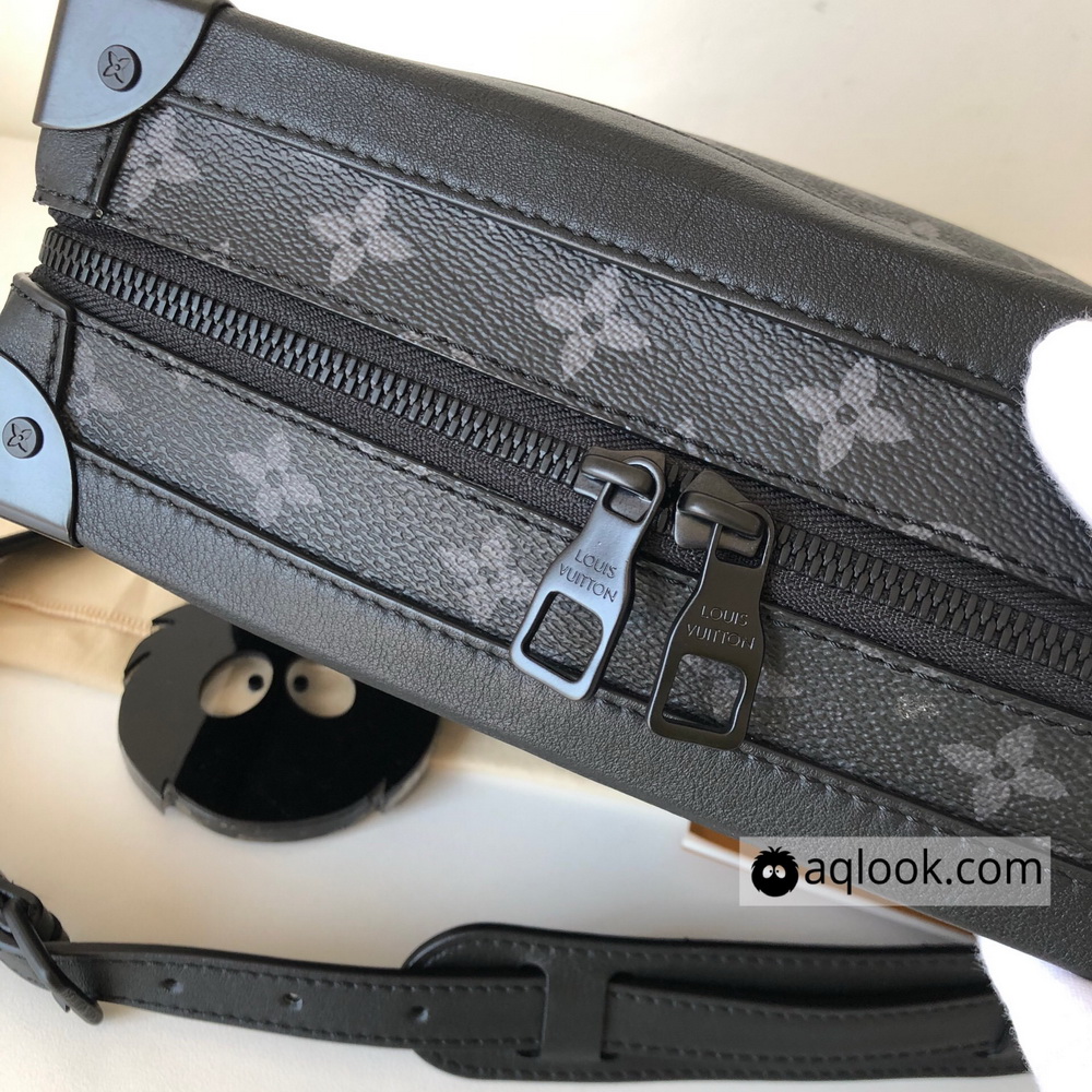 M44730 SOFT TRUNK, Louis Vuitton LV
