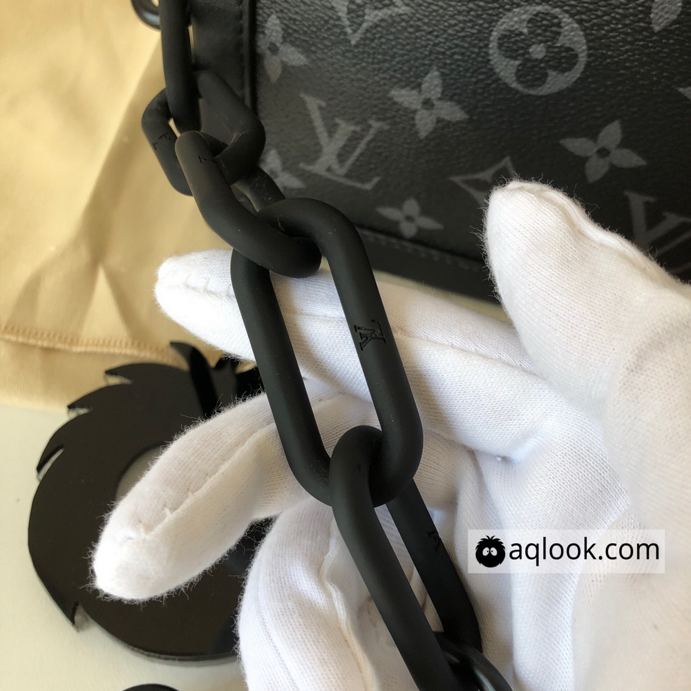 M44730 SOFT TRUNK, Louis Vuitton LV