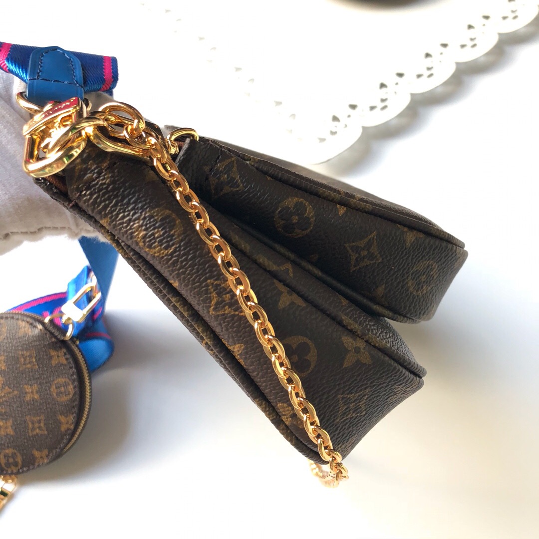 MULTI POCHETTE ACCESSOIRES, Louis Vuitton LV