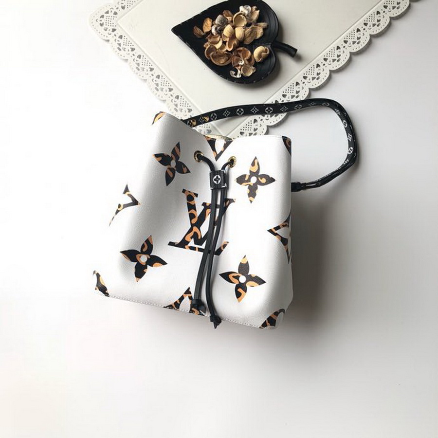M44679 NÉONOÉ, Louis Vuitton LV