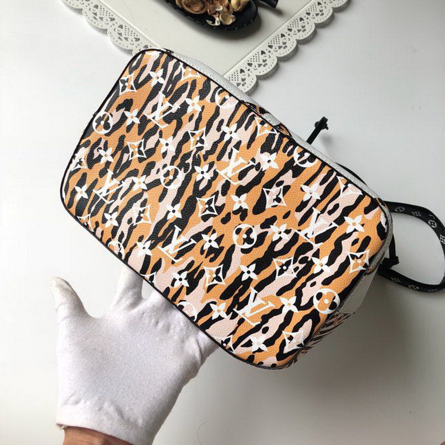 M44679 NÉONOÉ, Louis Vuitton LV