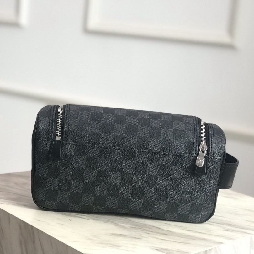 N47625 TOILETRY POUCH, Louis Vuitton LV, Men - Travel