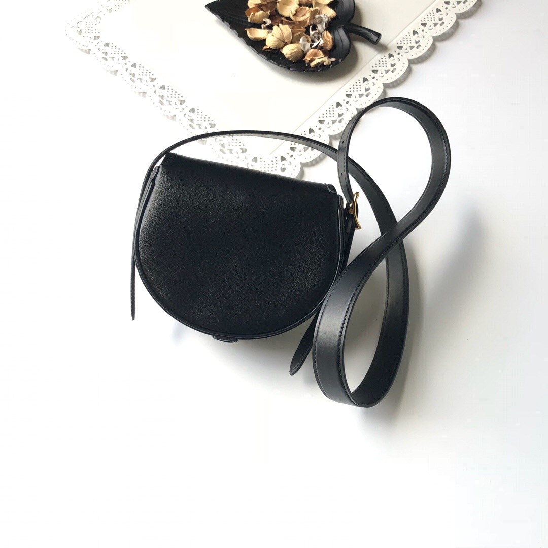 M55505 TAMBOURIN, Louis Vuitton LV Women Cross Body Bags