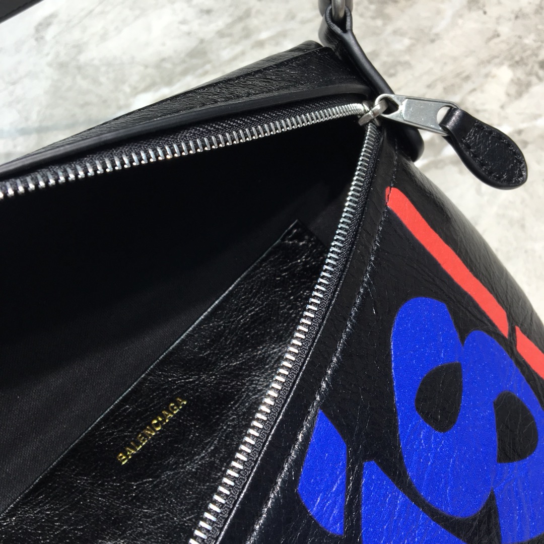 SOUVENIRS XXS BELTPACK GRAFFITI, Balenciaga Bag