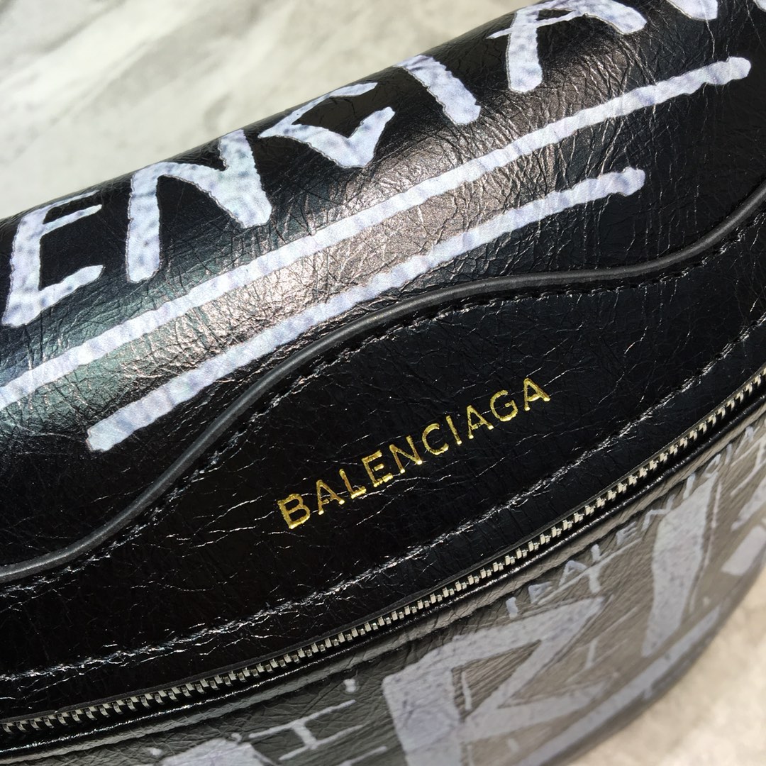 SOUVENIRS XXS BELTPACK GRAFFITI, Balenciaga Bag