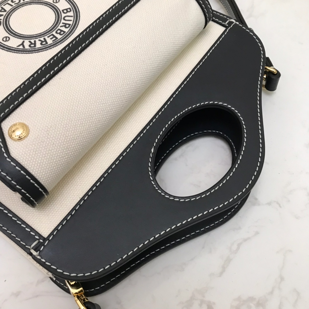 80146131 Tote bags, Burberry