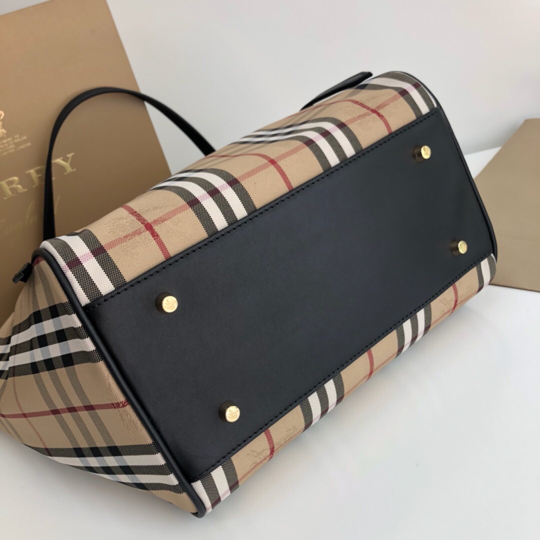 Tote in Vintage Check, Burberry