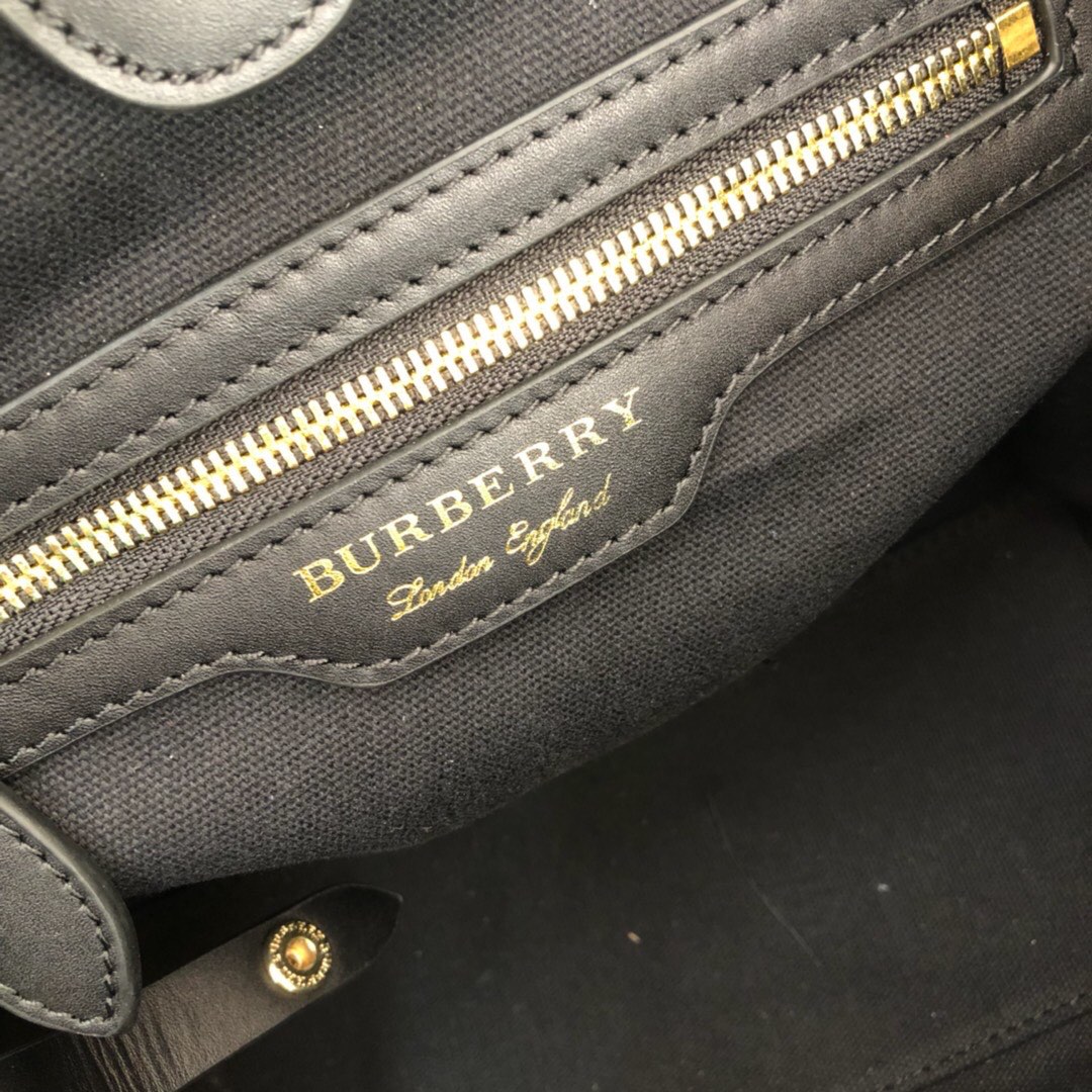 Tote in Vintage Check, Burberry