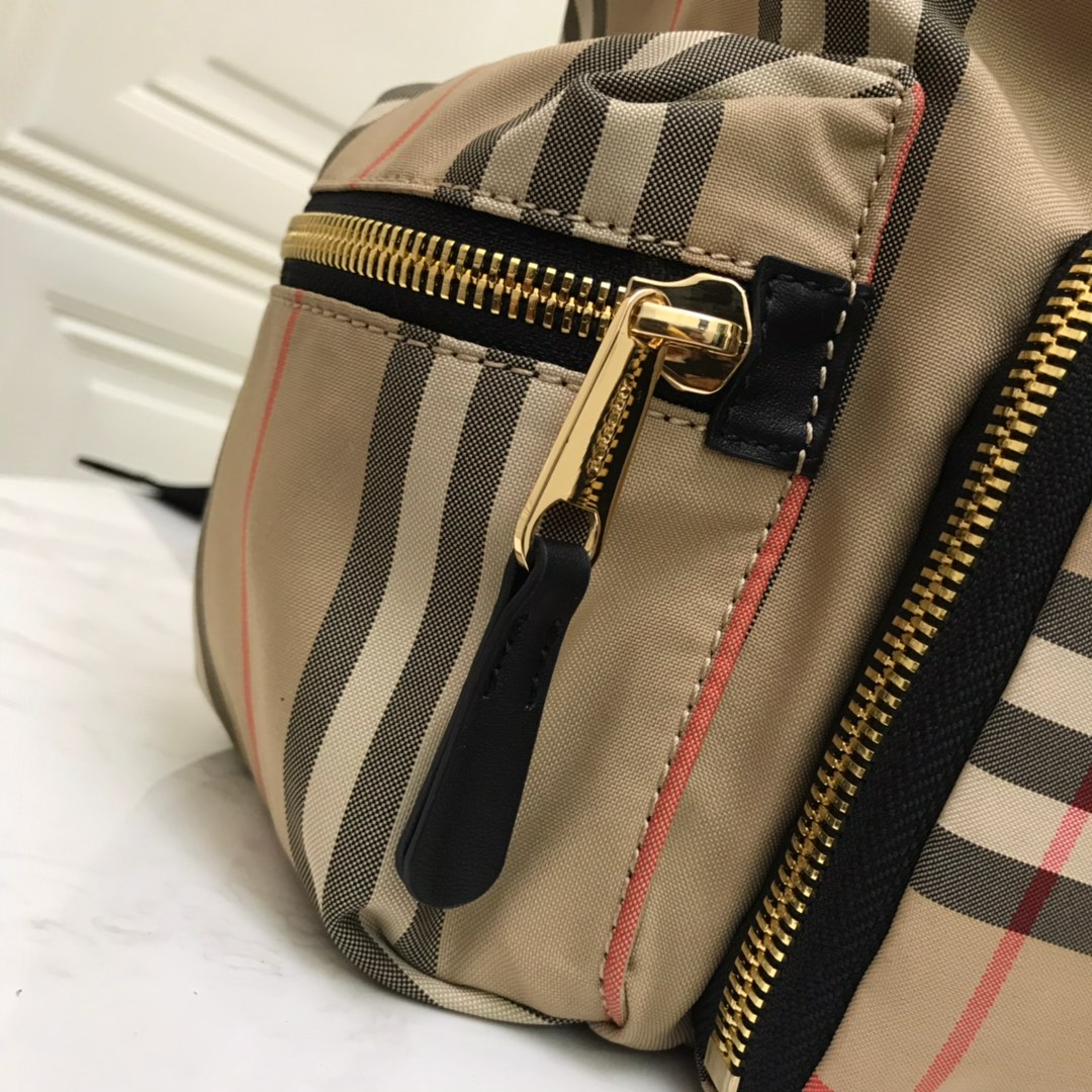 The Medium Rucksack in Vintage Check Nylon, BURBERRY BACKPACKS