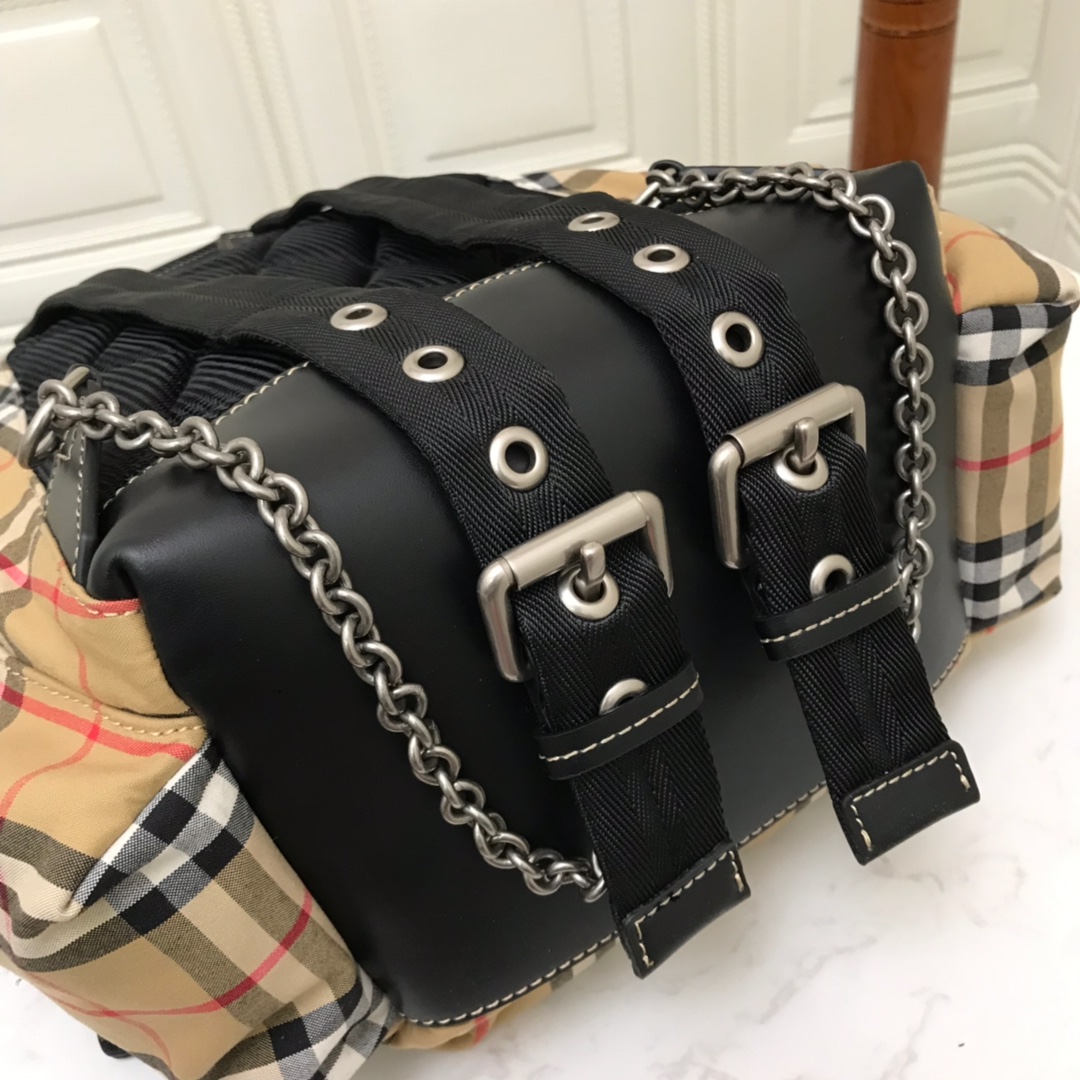 The Medium Rucksack in Vintage Check Nylon, BURBERRY BACKPACKS