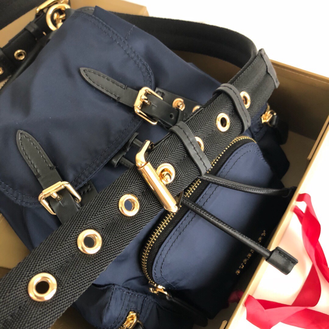 The Small Crossbody Rucksack in Nylon, 40759731, BURBERRY BACKPACKS