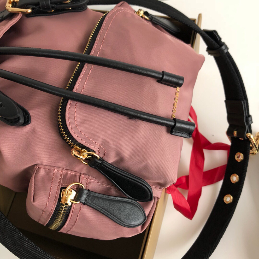 The Small Crossbody Rucksack in Nylon, 40759731, BURBERRY BACKPACKS