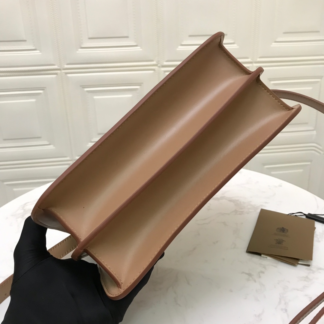 80103351 Medium Leather TB Bag, BURBERRY BAGS