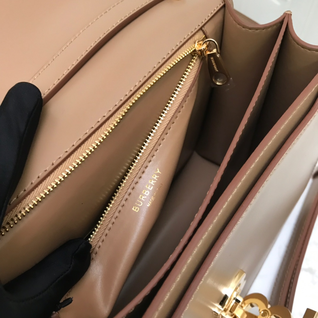 80103351 Medium Leather TB Bag, BURBERRY BAGS