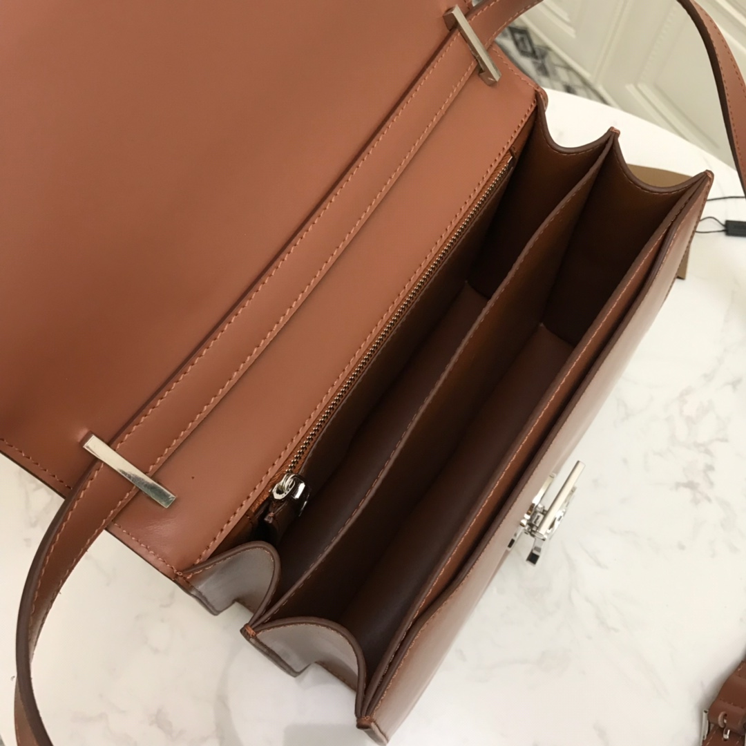 80103351 Medium Leather TB Bag, BURBERRY BAGS