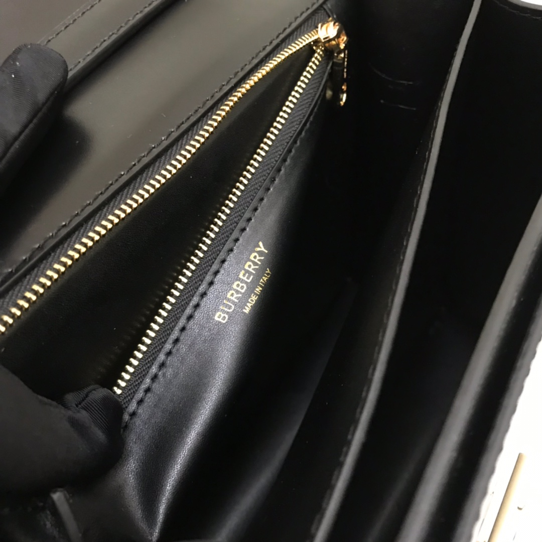 80103351 Medium Leather TB Bag, BURBERRY BAGS
