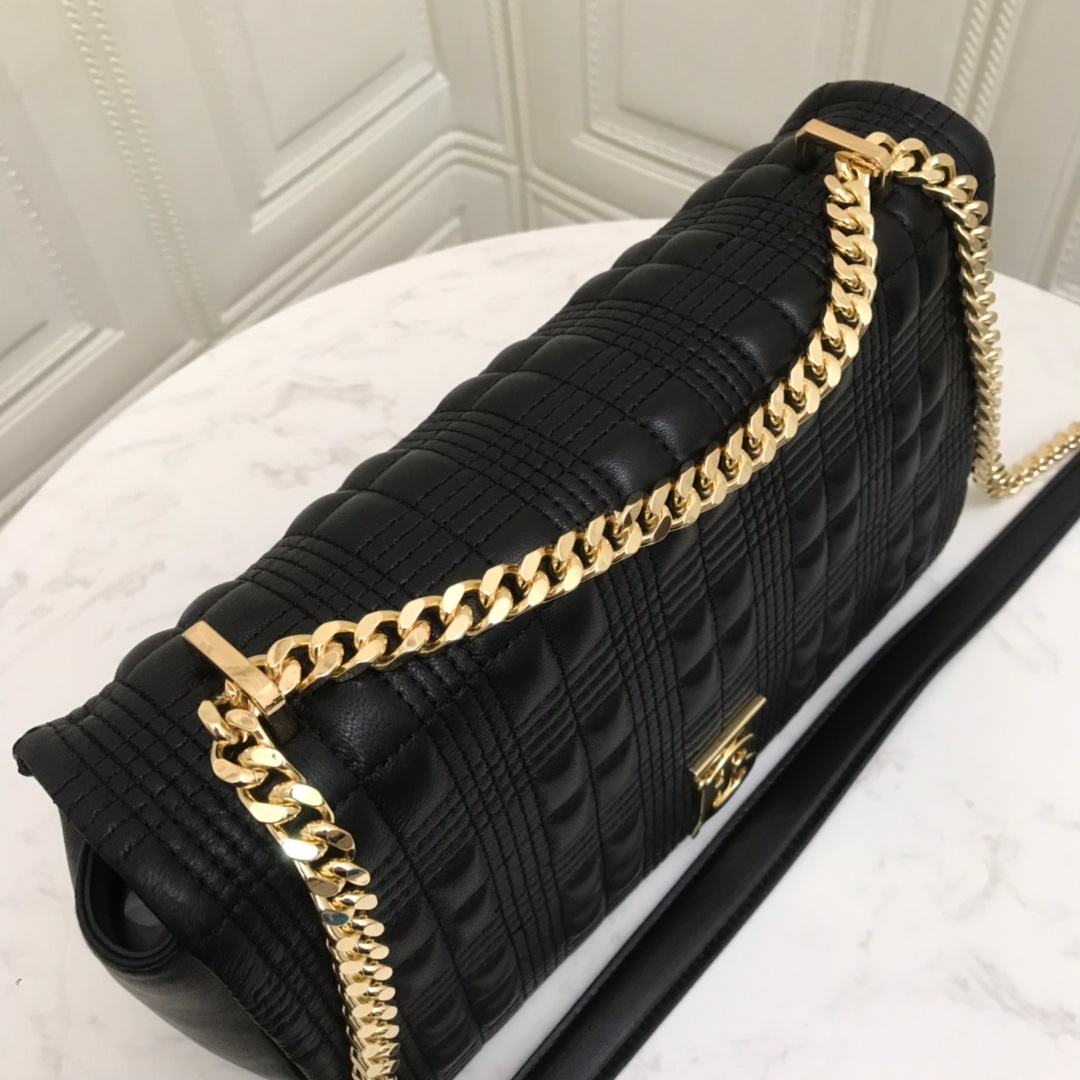 80217011 Medium Quilted Lambskin Lola Bag, BURBERRY BAGS