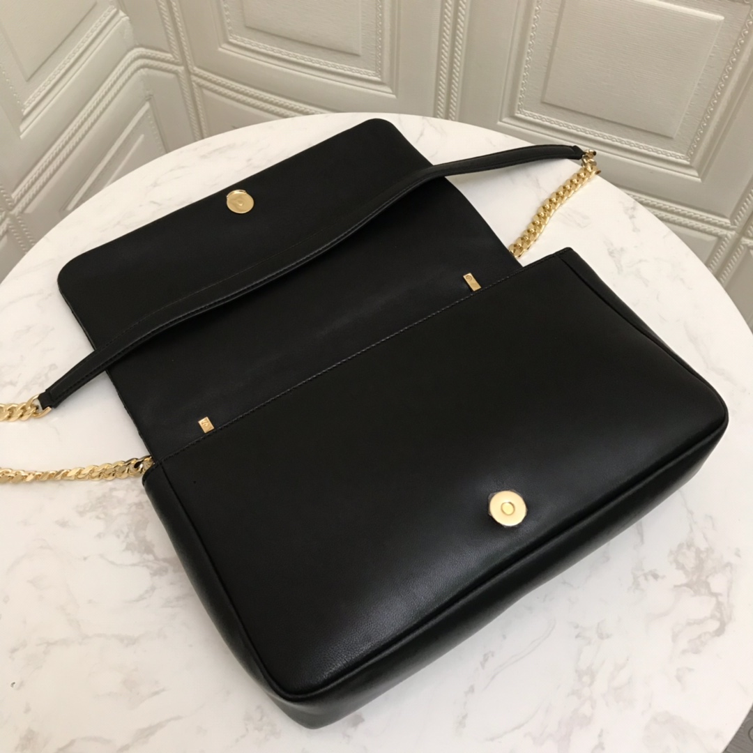 80217011 Medium Quilted Lambskin Lola Bag, BURBERRY BAGS