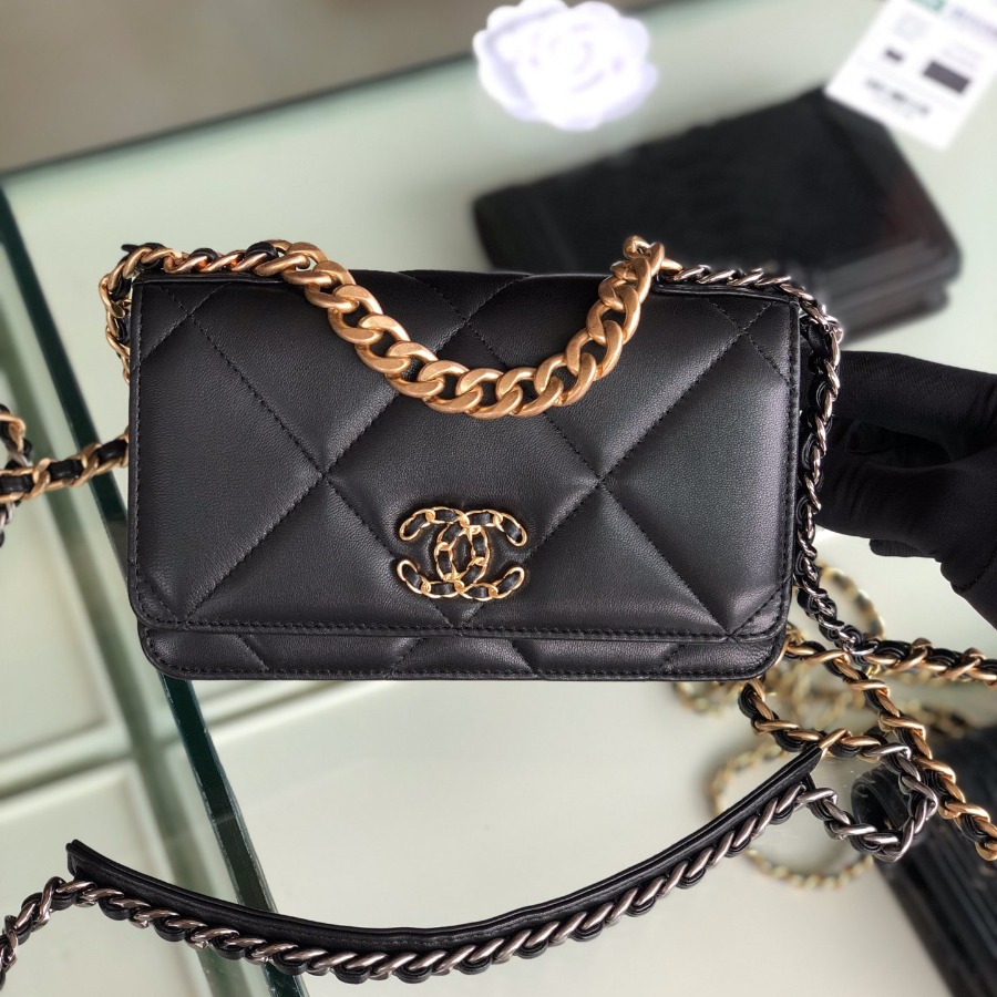AP0957 chanel 19 wallet on chain, Chanel 19 Bag