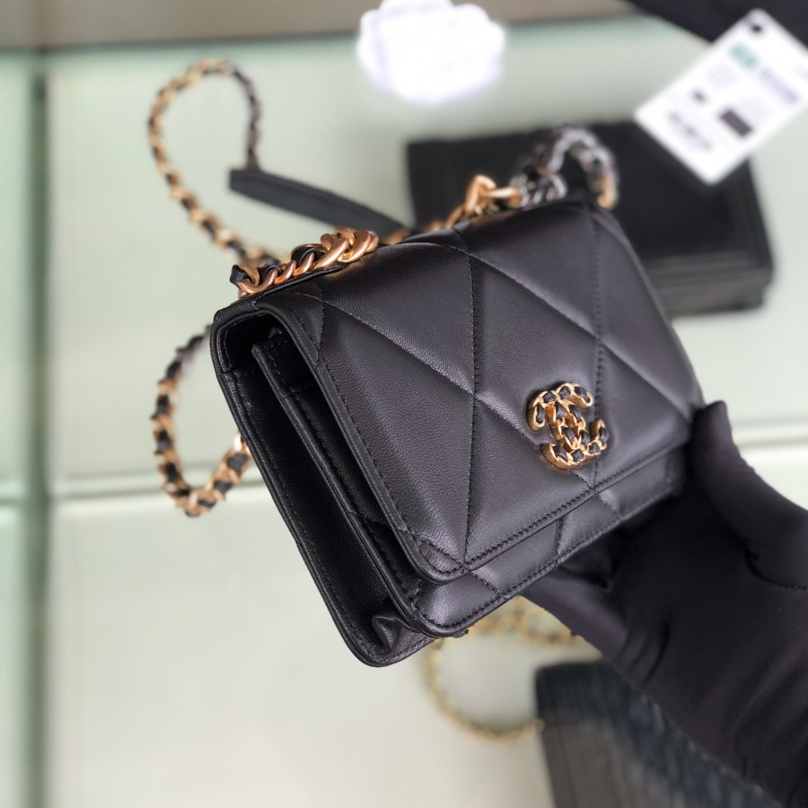 AP0957 chanel 19 wallet on chain, Chanel 19 Bag